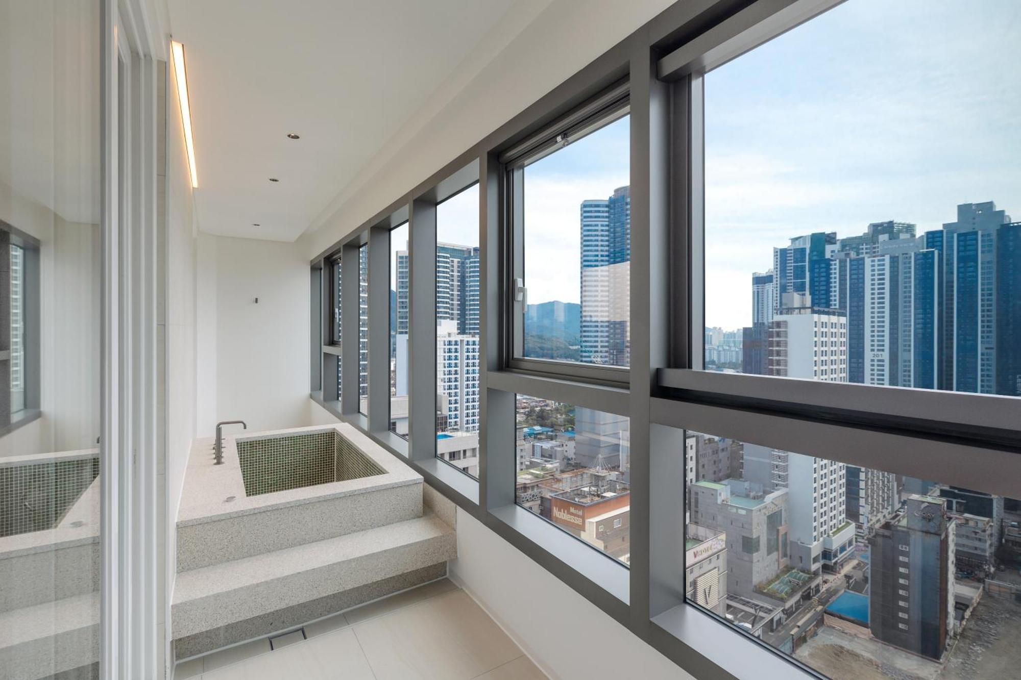 Newcz Haeundae Residence Пусан Екстер'єр фото